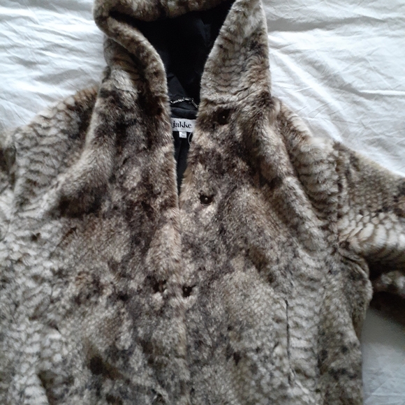 Winter jacket - Picture 10 of 10